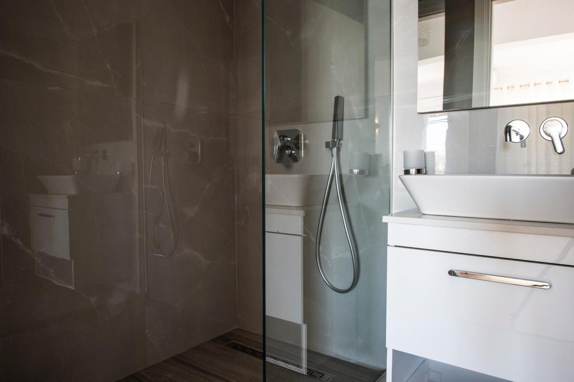 Ionio Rooms Himare Ngoại thất bức ảnh
