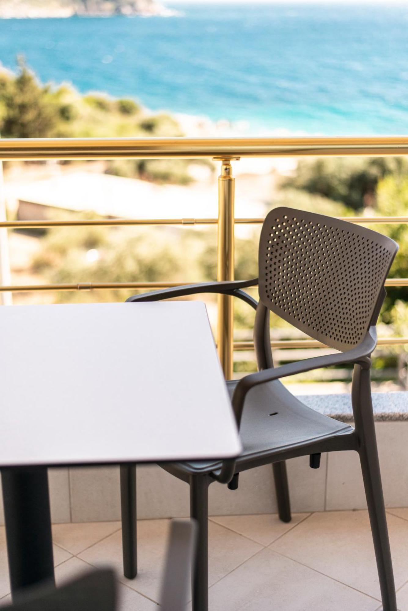 Ionio Rooms Himare Ngoại thất bức ảnh